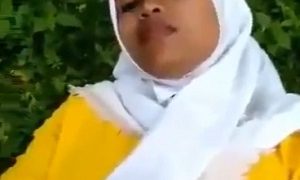 Skandal Abg Jilbab Bolos Skul Dientot Dikebun